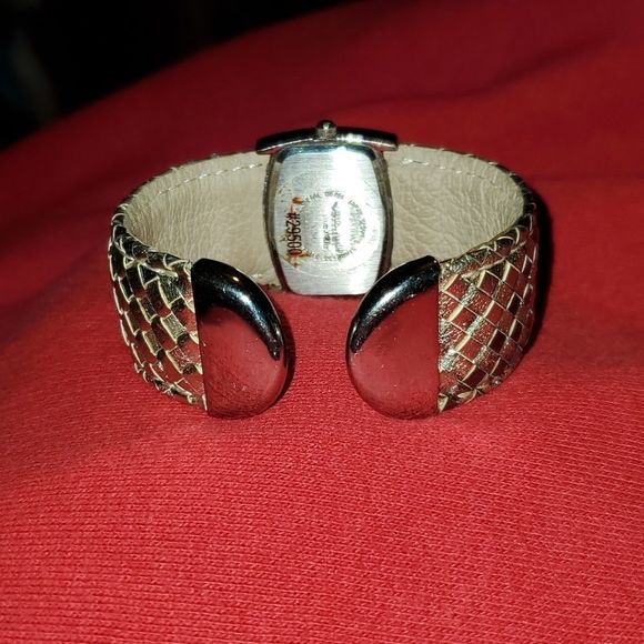 Women's Vernier Cuff Analog Wristwatch Silver Case Woven Silver & Rose Gold Band - Picture 4 of 7